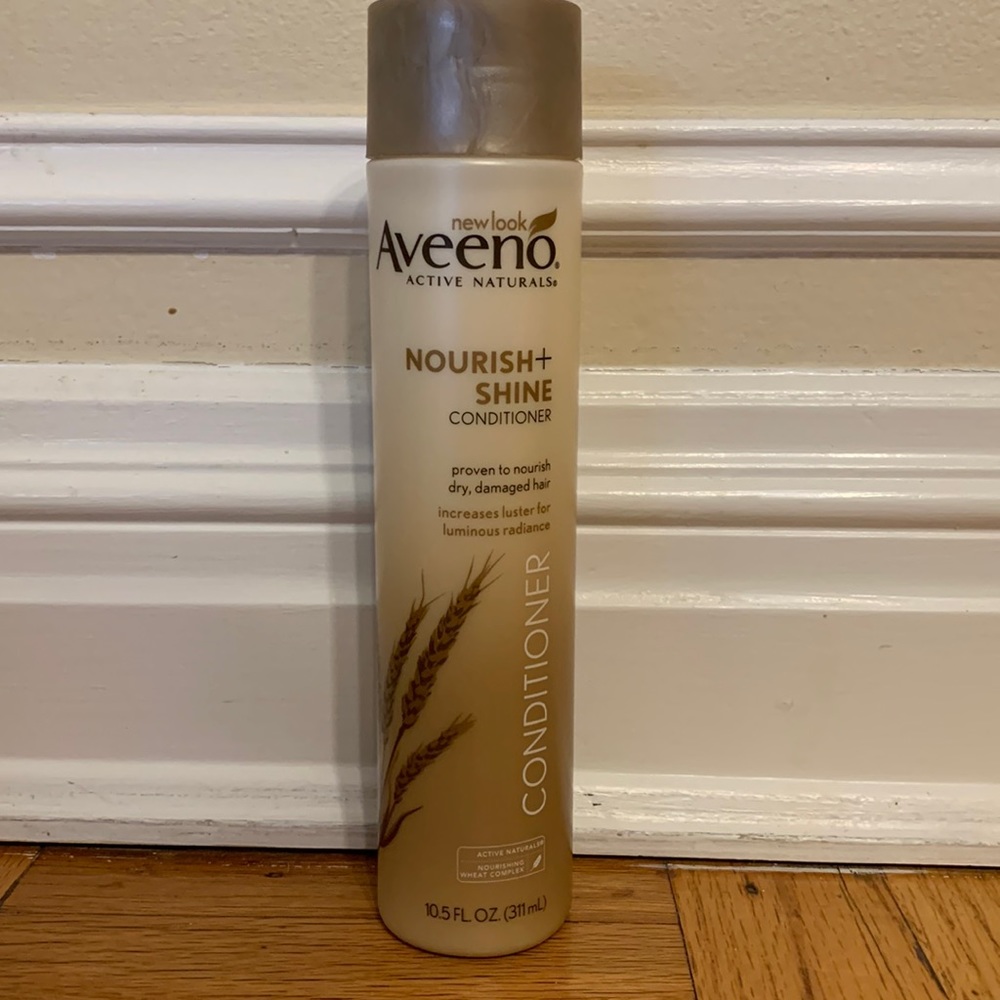 NEW Aveeno Active Naturals Nourish + Shine Conditioner 10.5 Fl. Oz.
